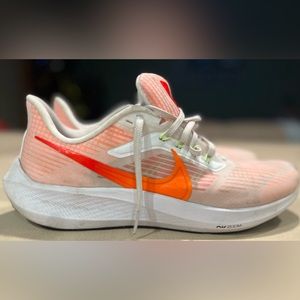 Nike Air Pegasus 39 Running Shoe